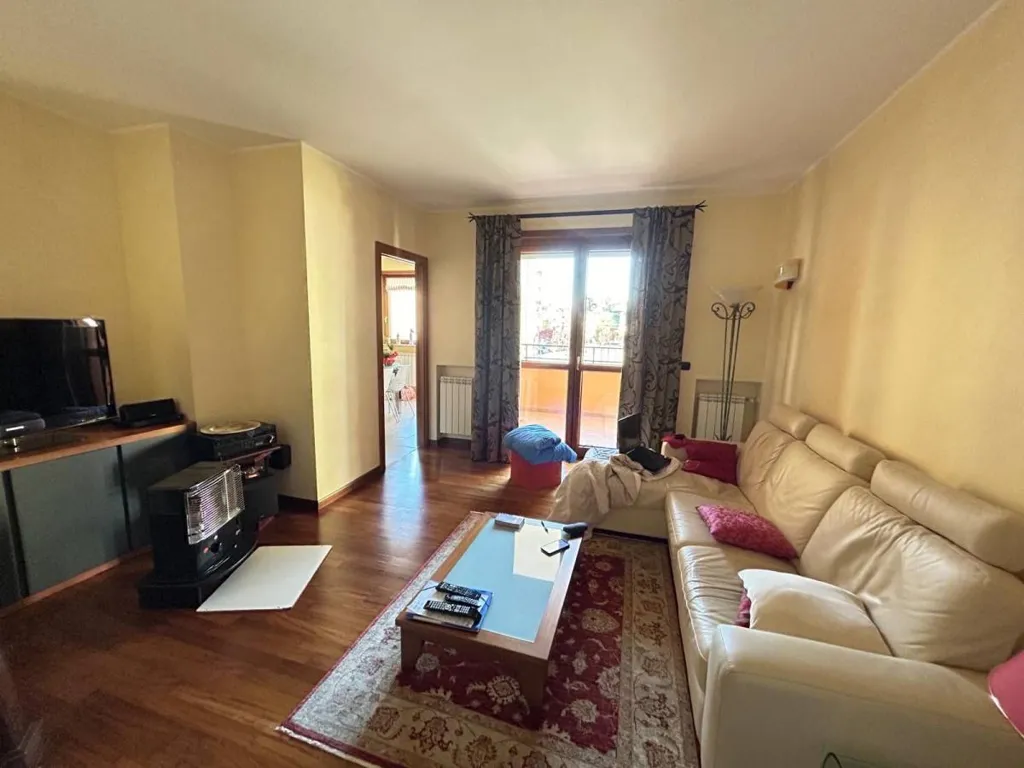 Soggiorno - Condo with Terraces in Fossano
