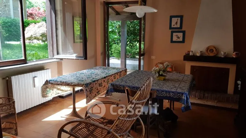 Söögituba - Rustic House with Garden in Pombia