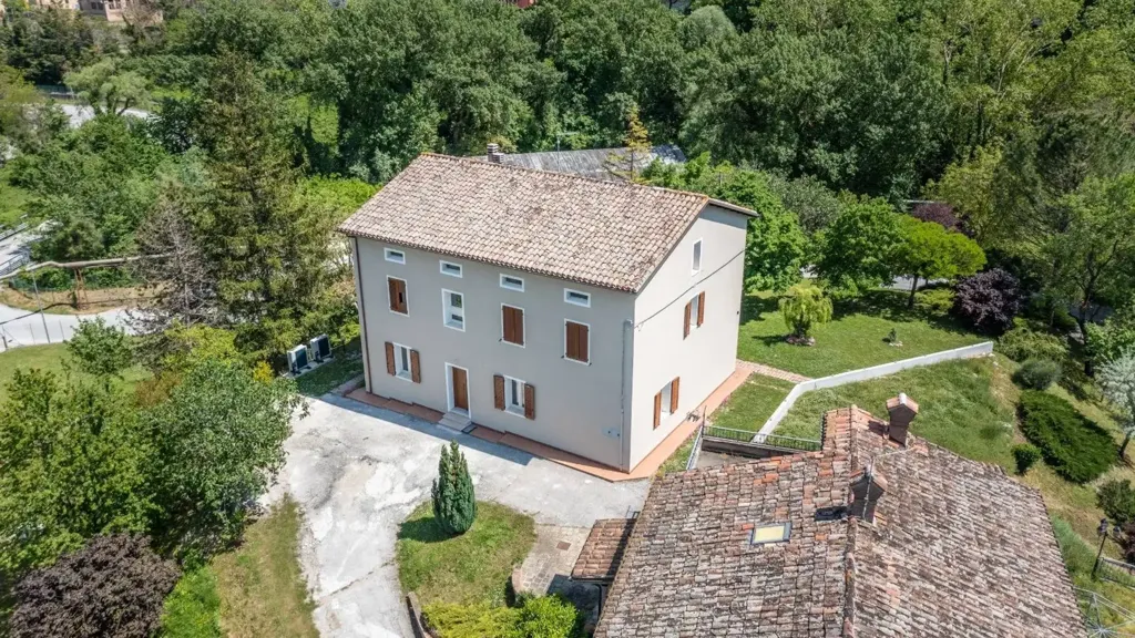 Vue aérienne - Apartment with Private Garden in Fabriano