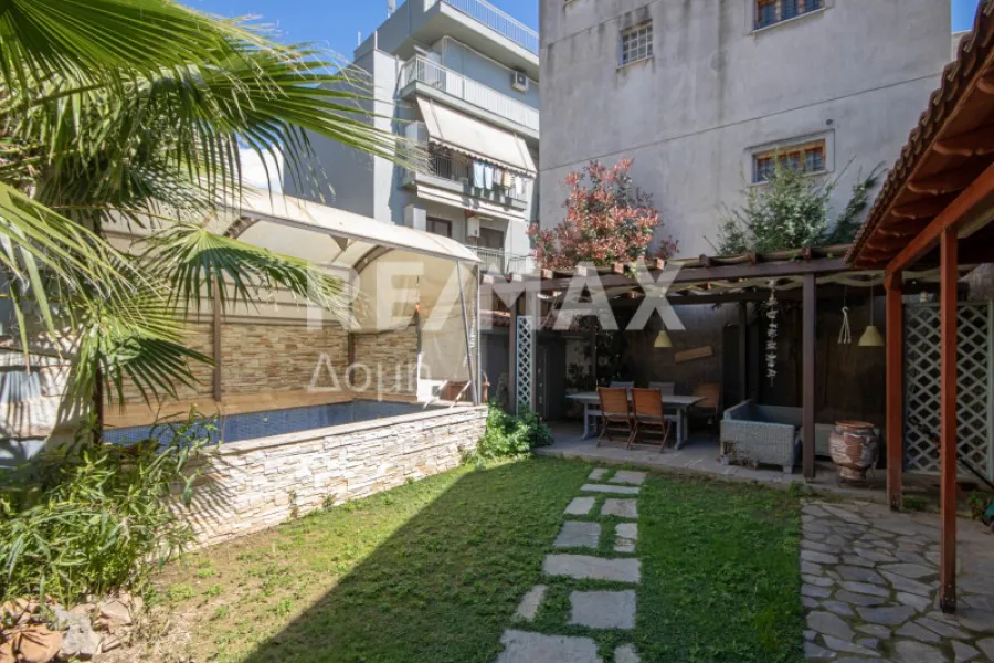Jardín - Renovated Villa with Garden in Volos