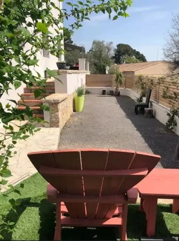 Villa Contemporaine avec Piscine à Mougins