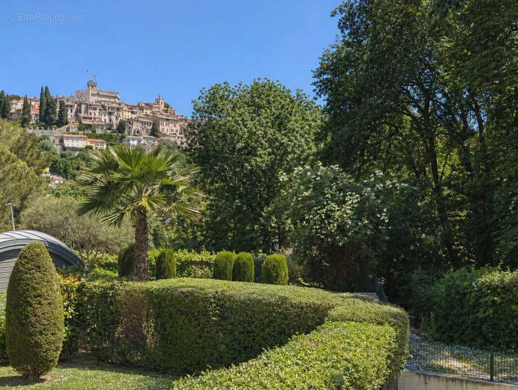 Jardin - Appartement avec Terrasse et Vue Château à Cagnes-Sur-Mer