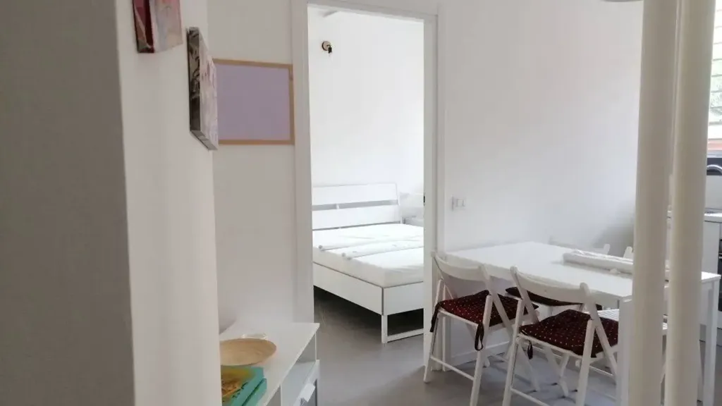 Chambres - Rented Duplex in Industrial Complex, Milan