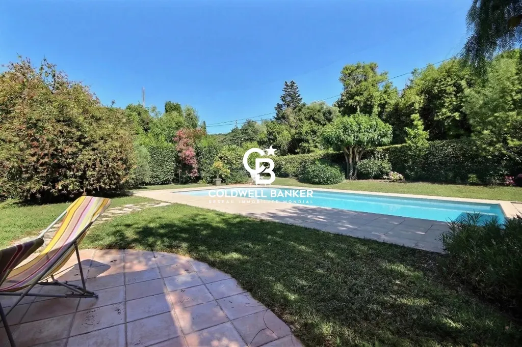 Piscina - Luxury Villa with Pool in Antibes
