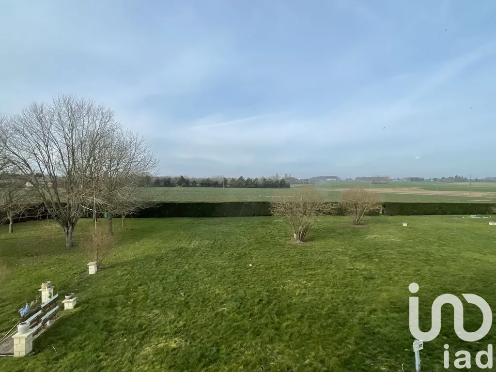 Aed - Architectural Villa with Pool in Neuillé-Pont-Pierre