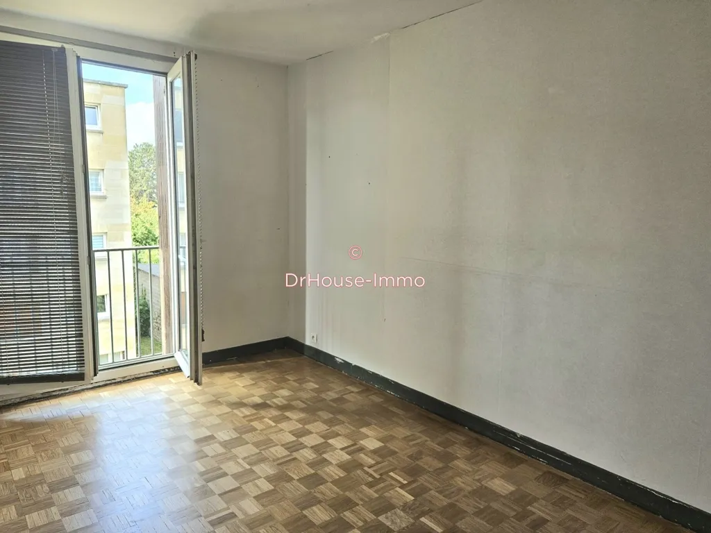 Stanze - 3-Bedroom Flat, South-Facing, Near RER