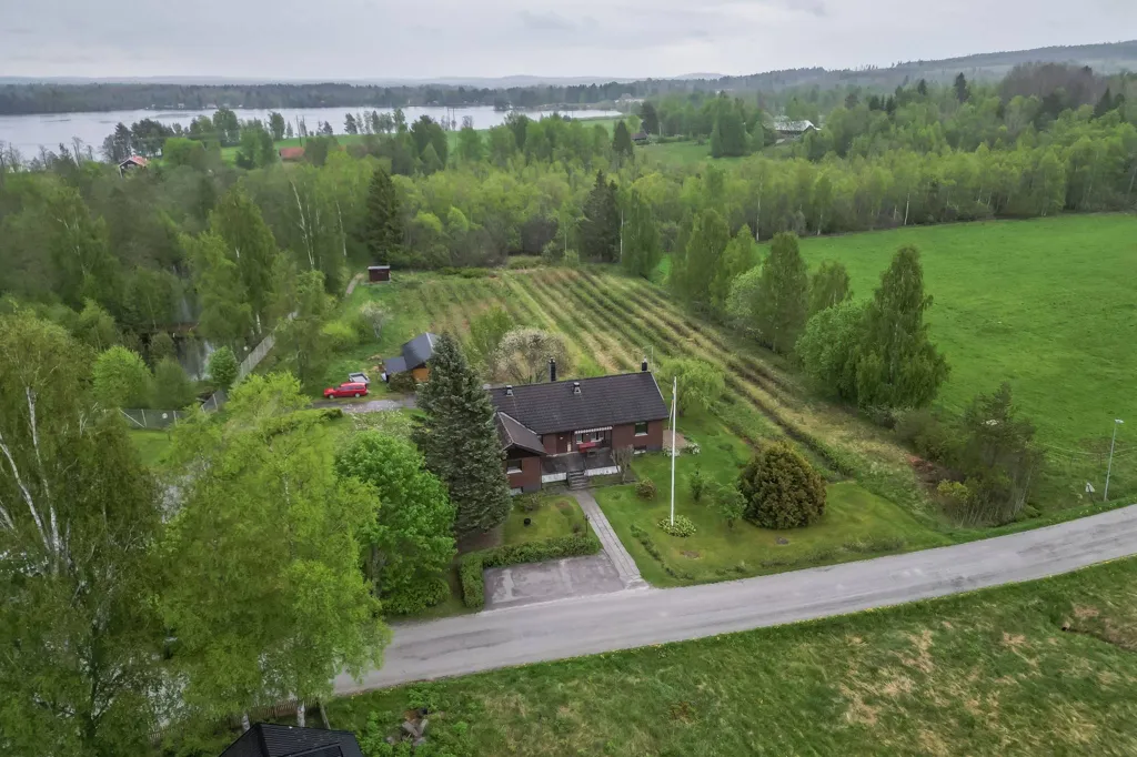 Õhuvaade - 1-Storey Villa with Garden in Lantlig Setting
