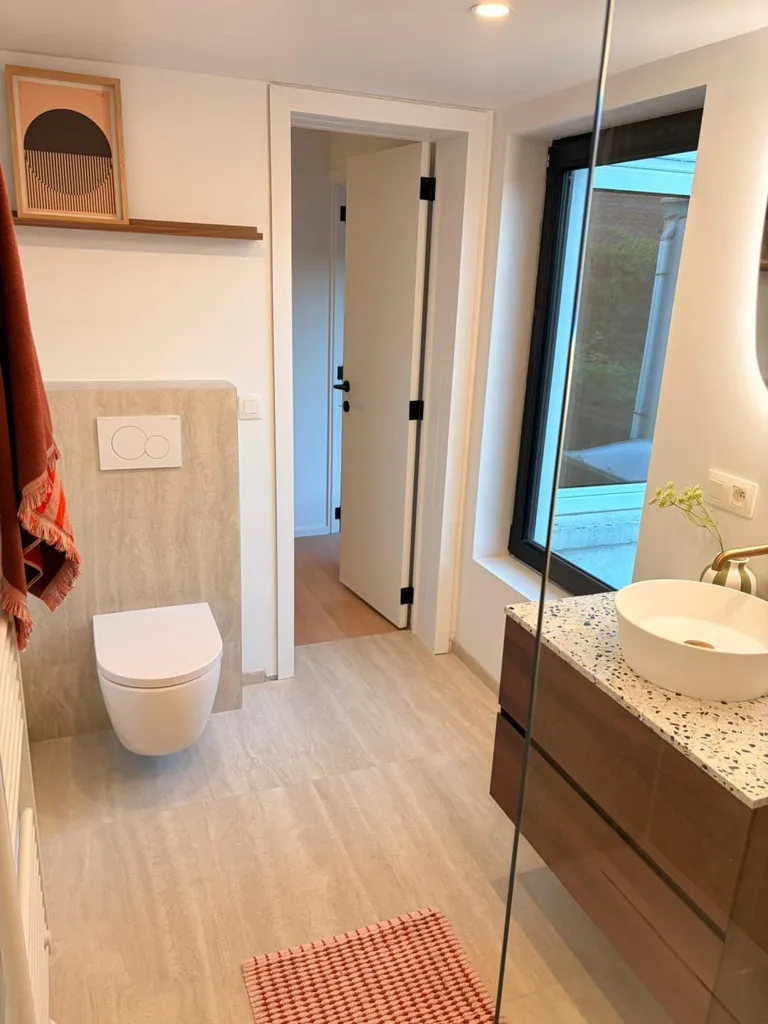 Salles de bain - Charmante Maison de 2 Chambres au Centre de Lier