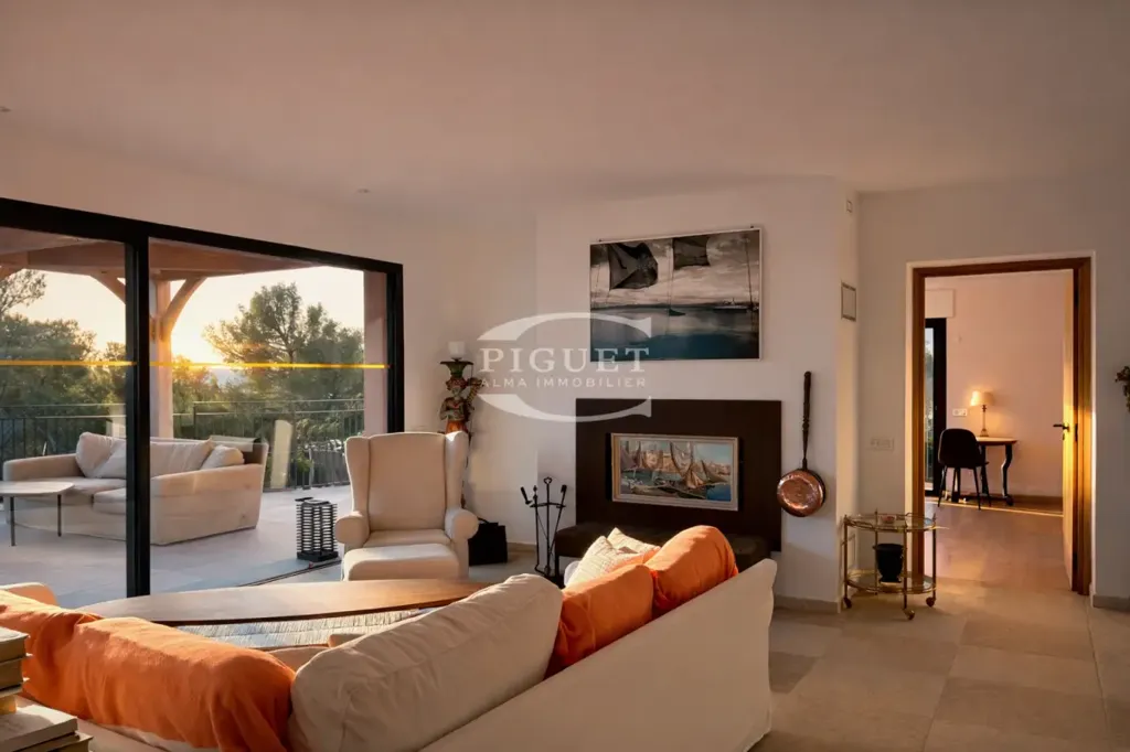 Elutuba - Contemporary Villa with Sea Views near Saint-Tropez