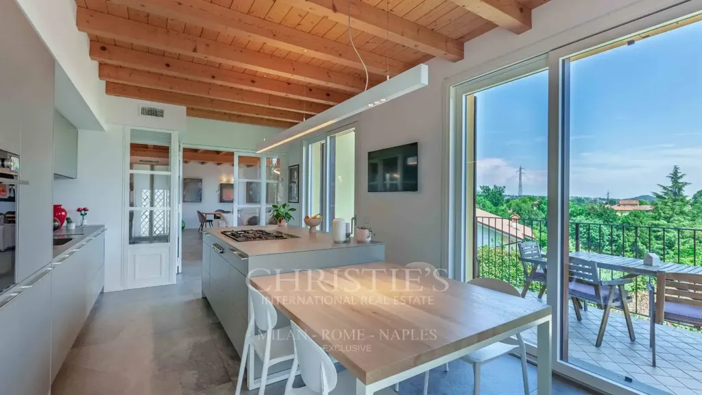 Salle à manger - Semi-Independent Villa with Garden in Montevecchia