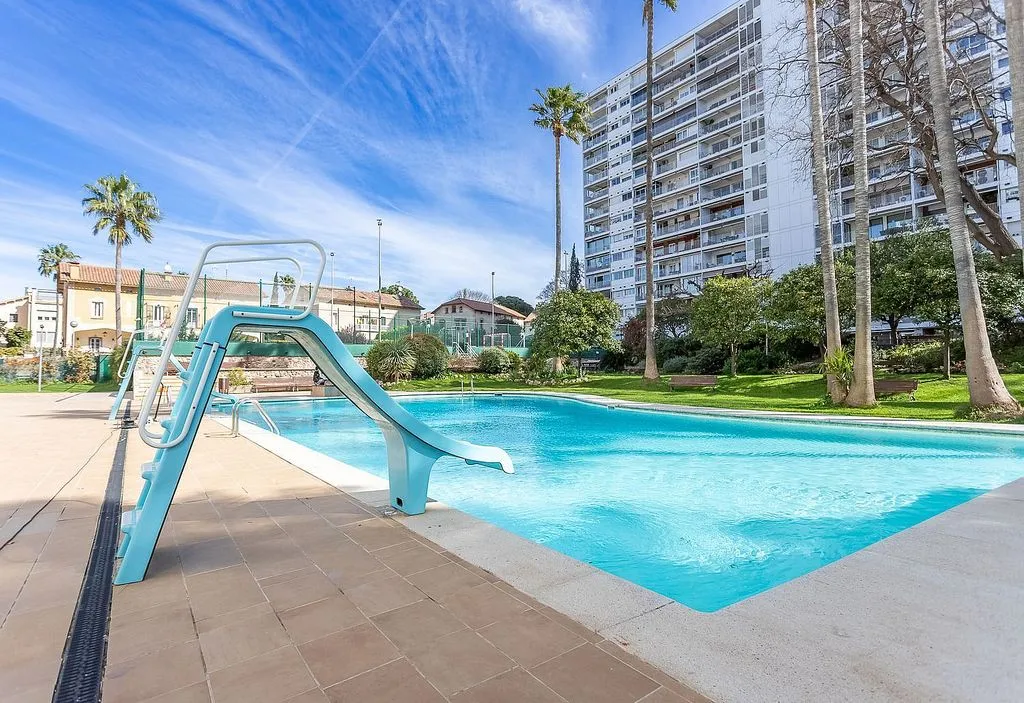 Pool - Apartment with Pool and Terrace in Sarrià