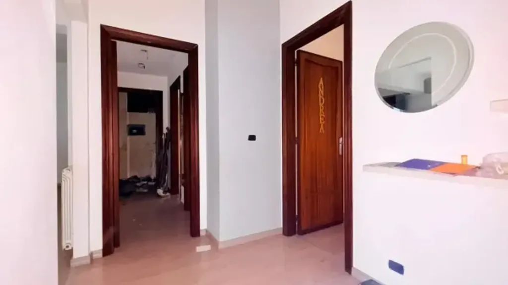 Hallway - Three-Bedroom Apartment with Balcony in Milazzo