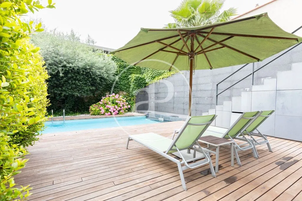 Piscine - Luxury Townhouse with Pool in Sabadell Centre