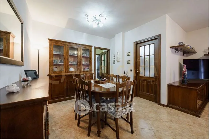 Salle à manger - Apartment with Balcony in Modena