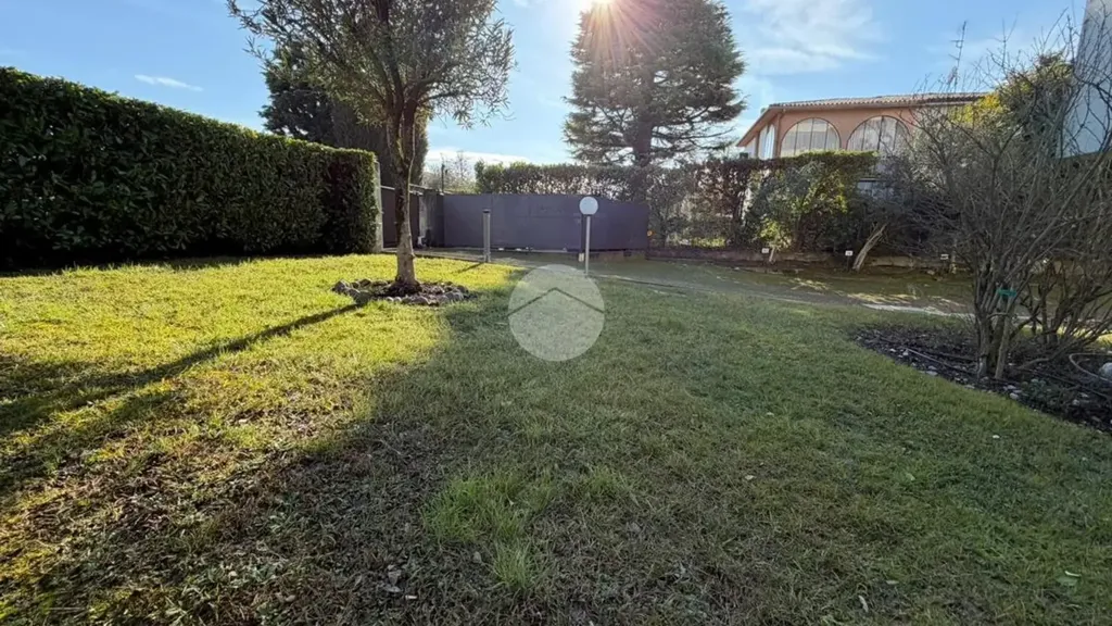 Jardin - Apartment with Pool View in Manerba del Garda