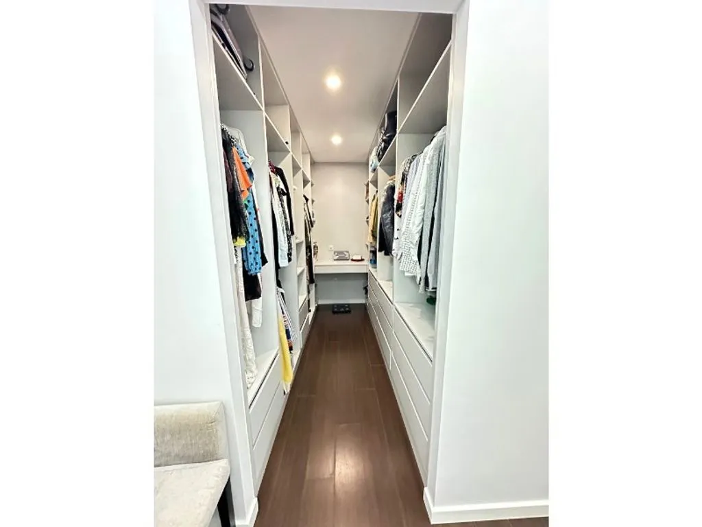 closet_dressing
