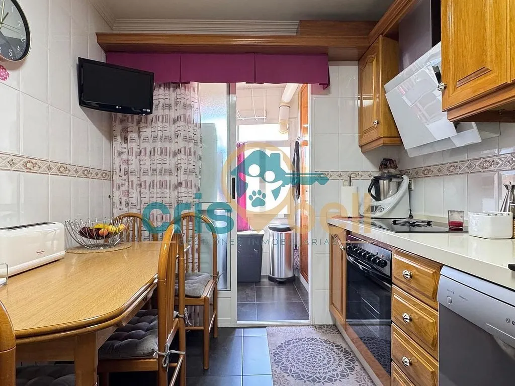 Köök - Spacious Apartment with Terrace in San Cristóbal