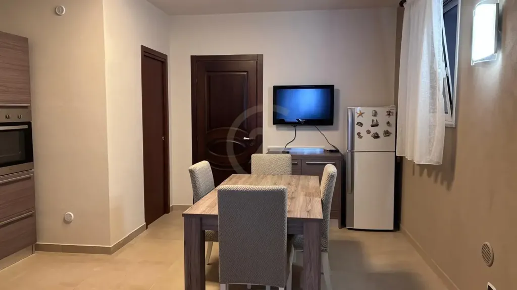 Salle à manger - Rusticated Apartment with Metro Access in Catania