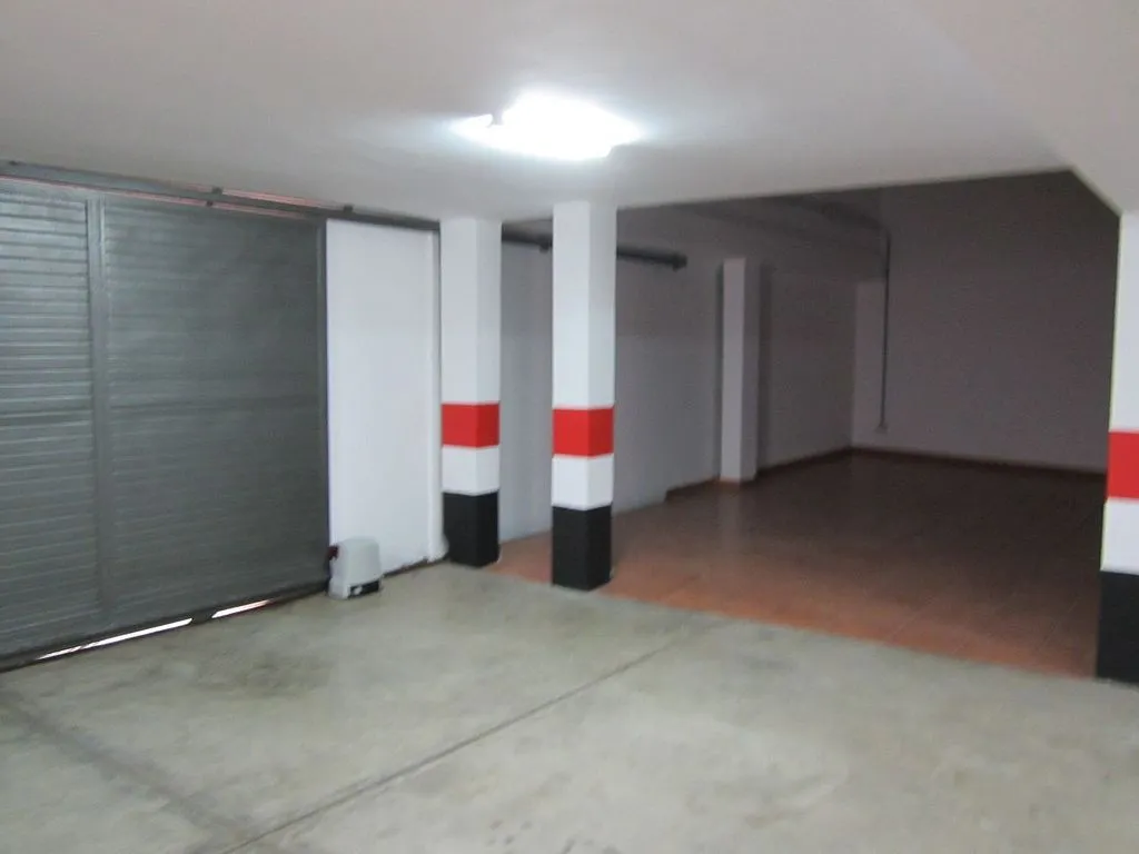 Garage - Chalet with Sea View and Pool in Triana