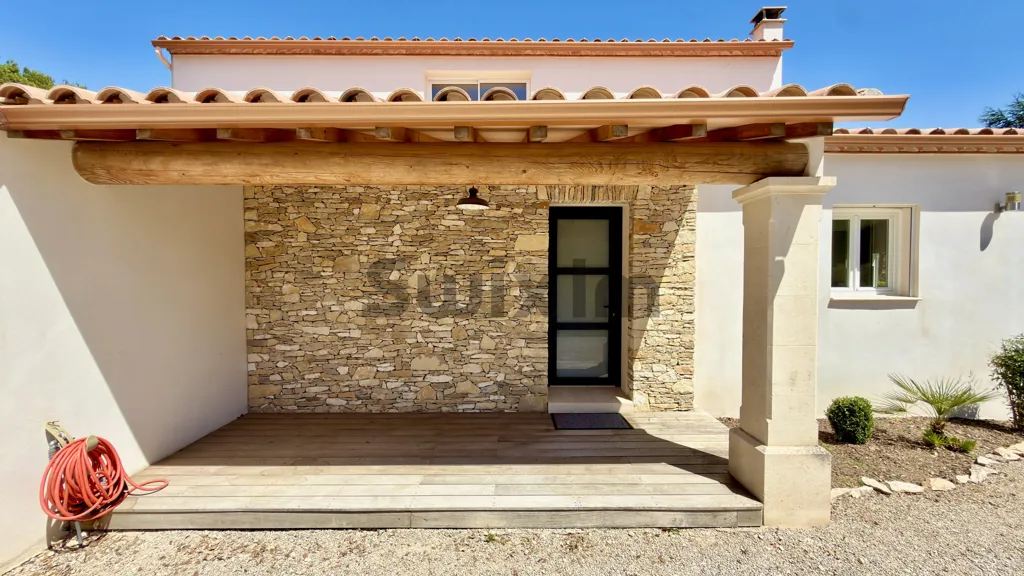 Terrazza - Spacious Villa with Pool near Nîmes
