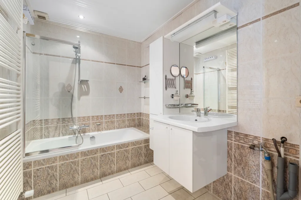 Bagni - Apartment with Terrace in Borgerhout, Antwerp