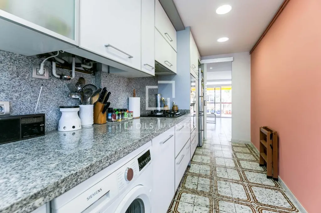 Cucina - Luxury Seafront Apartment in Castelldefels