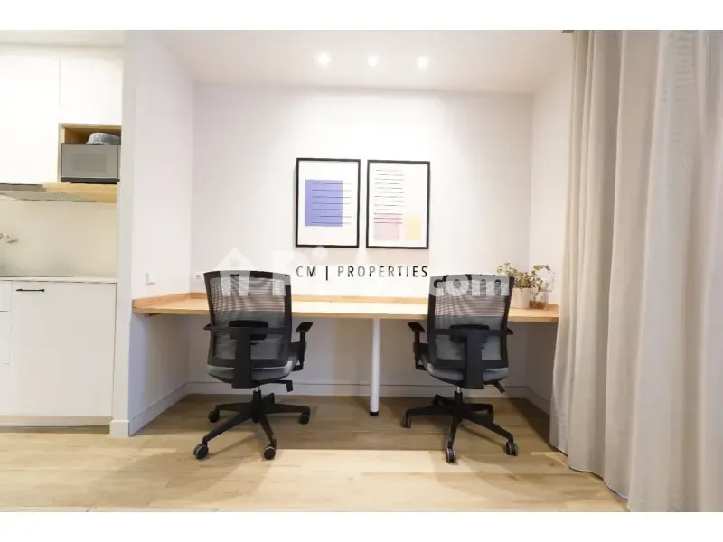 Office - Modern Flat with Lift in Campanar