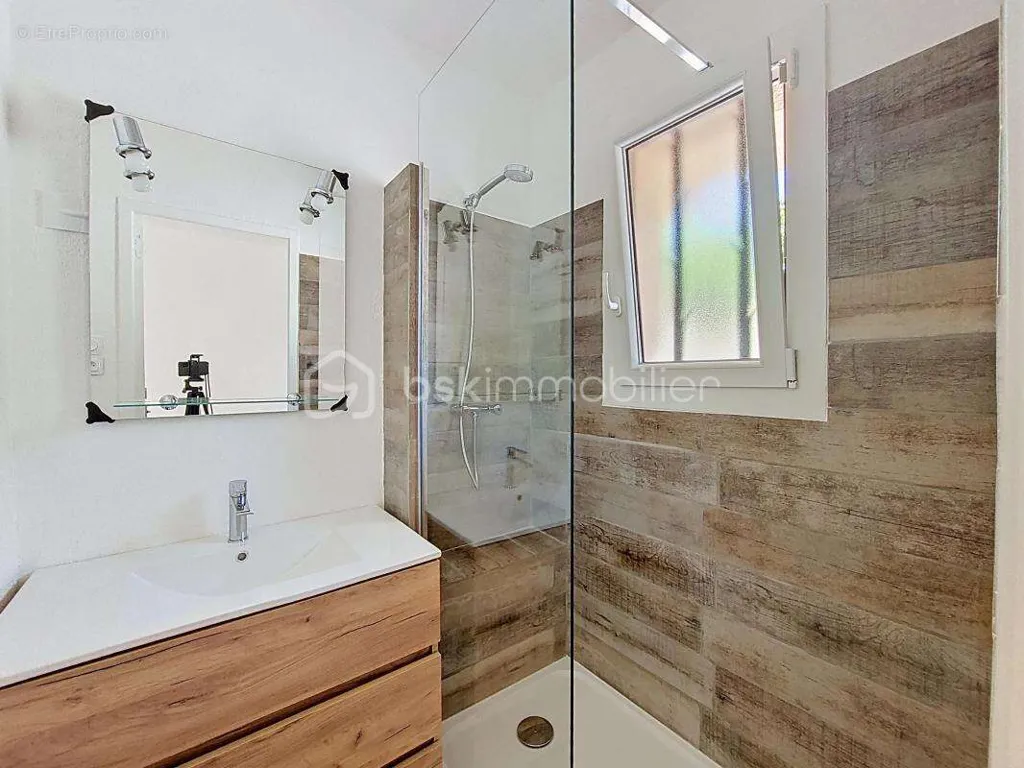 Vannitoad - Studio with Sea View in Six-Fours-les-Plages