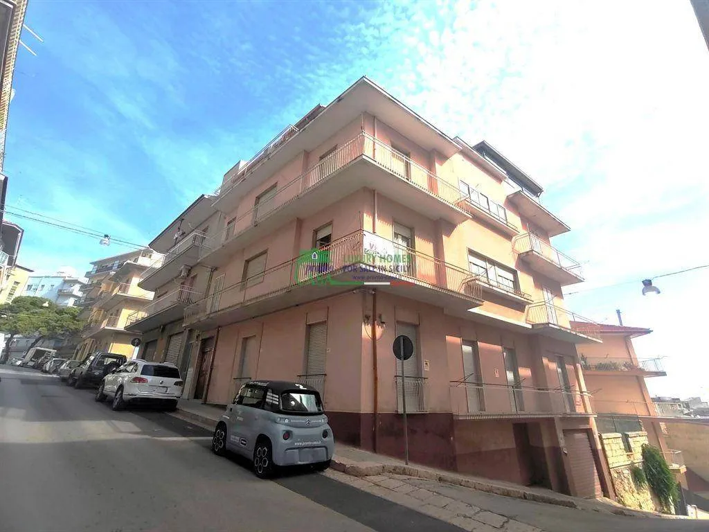 Välivaade - Apartment with Balconies in Ragusa