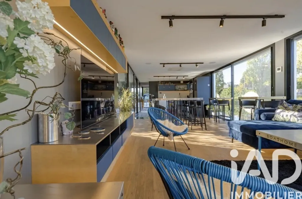 Söögituba - Luxury Floating Home with River Access in Sarreguemines