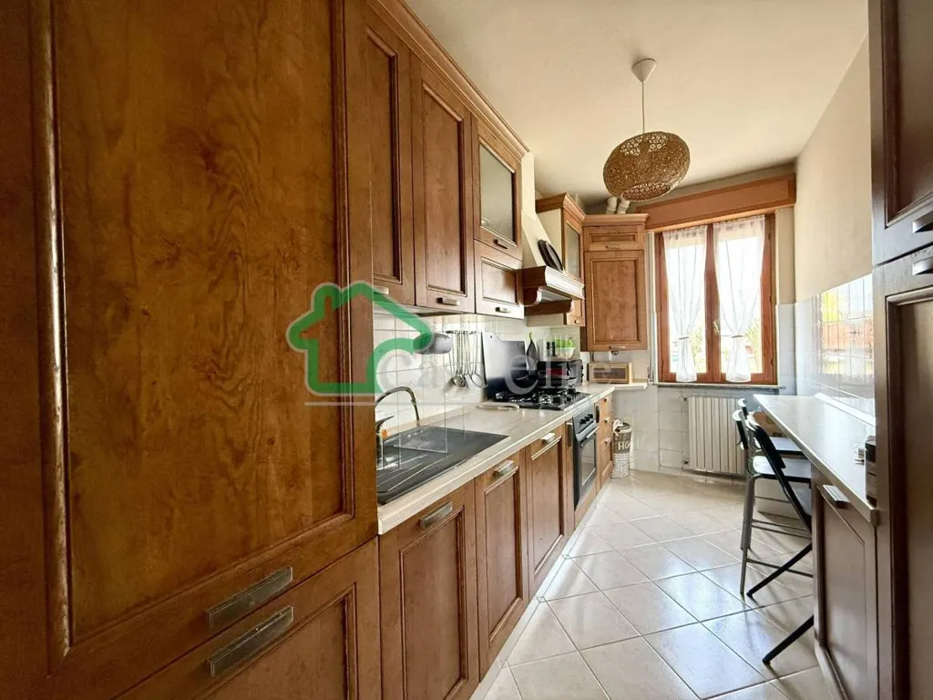 Cuisine - Bifamiliar Villa with Private Garden in Secugnago