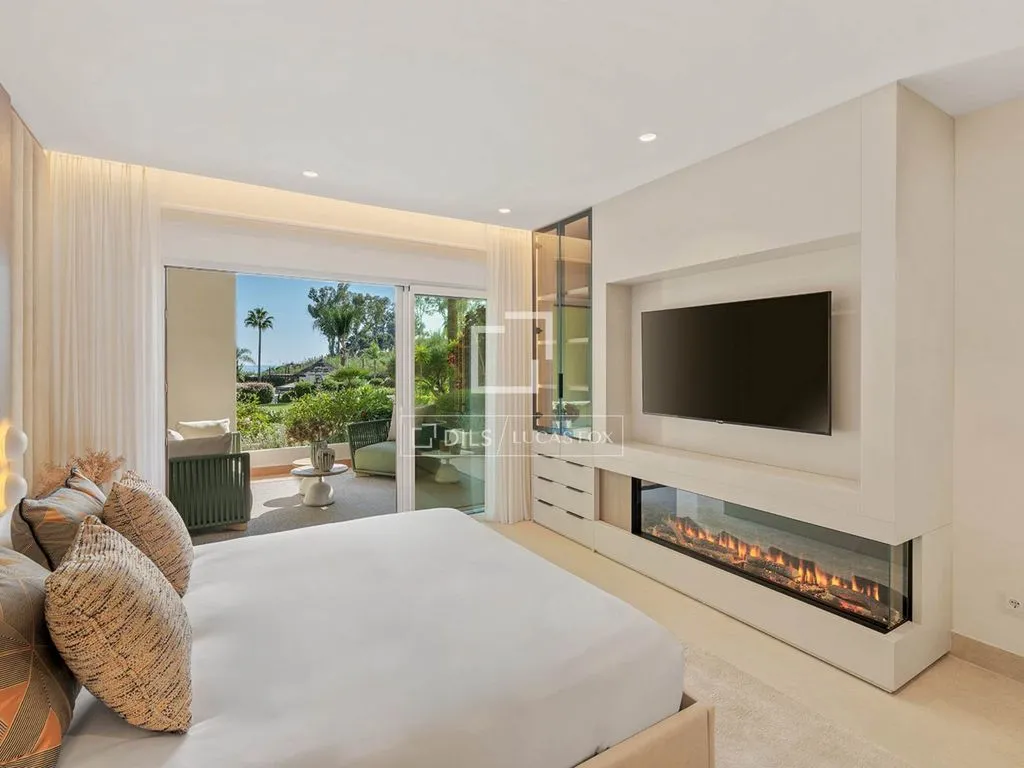 Chambres - Beachfront Apartment with Garden in Estepona