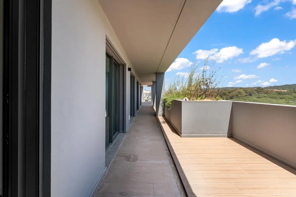 Balcon - Penthouse with Pool in Miraflores, Oeiras