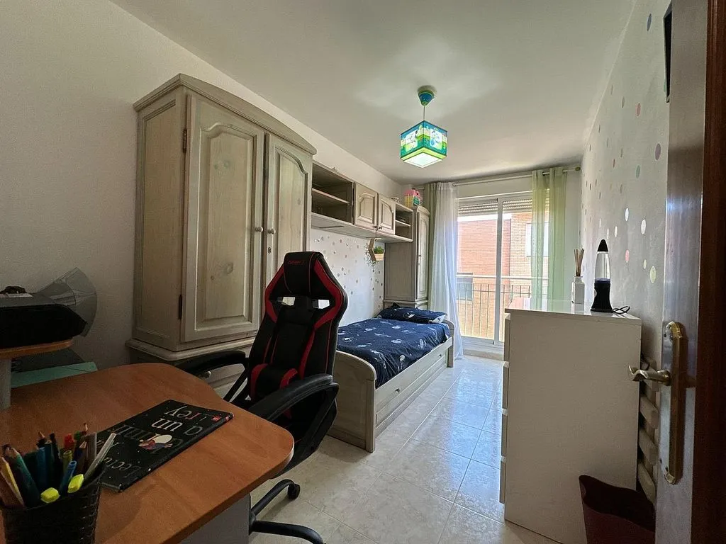 Chambres - Penthouse with Terrace in Valdefierro