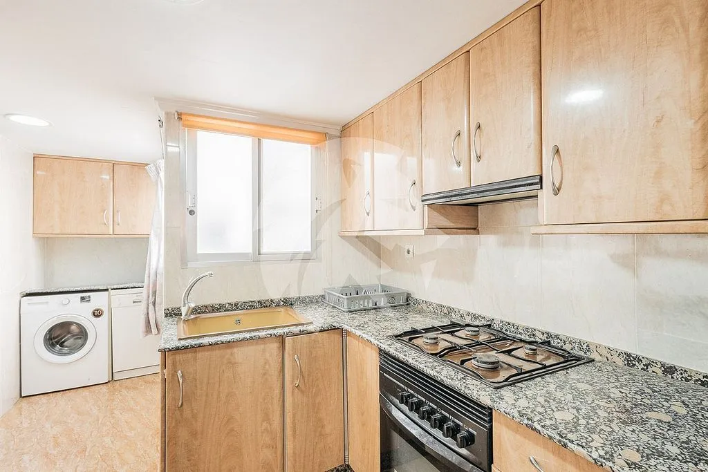 Köök - Apartment with Balcony in La Malvarrosa