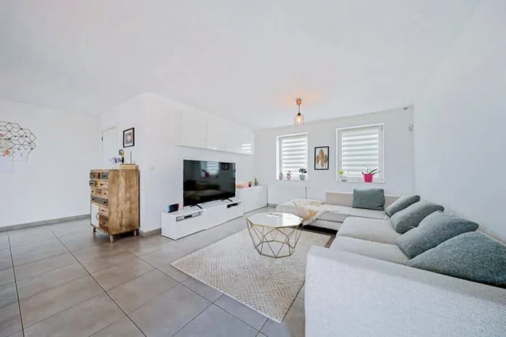 Elutuba - Contemporary Villa with Garden in Quiet Area