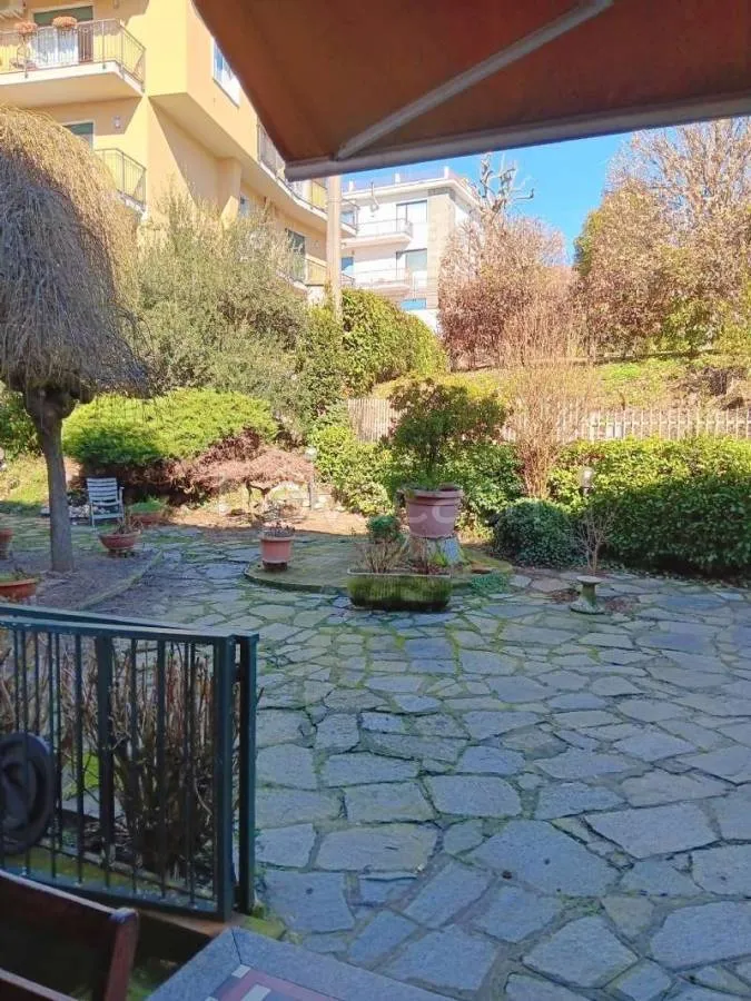 Terrass - Apartment with Garden in Pino Torinese