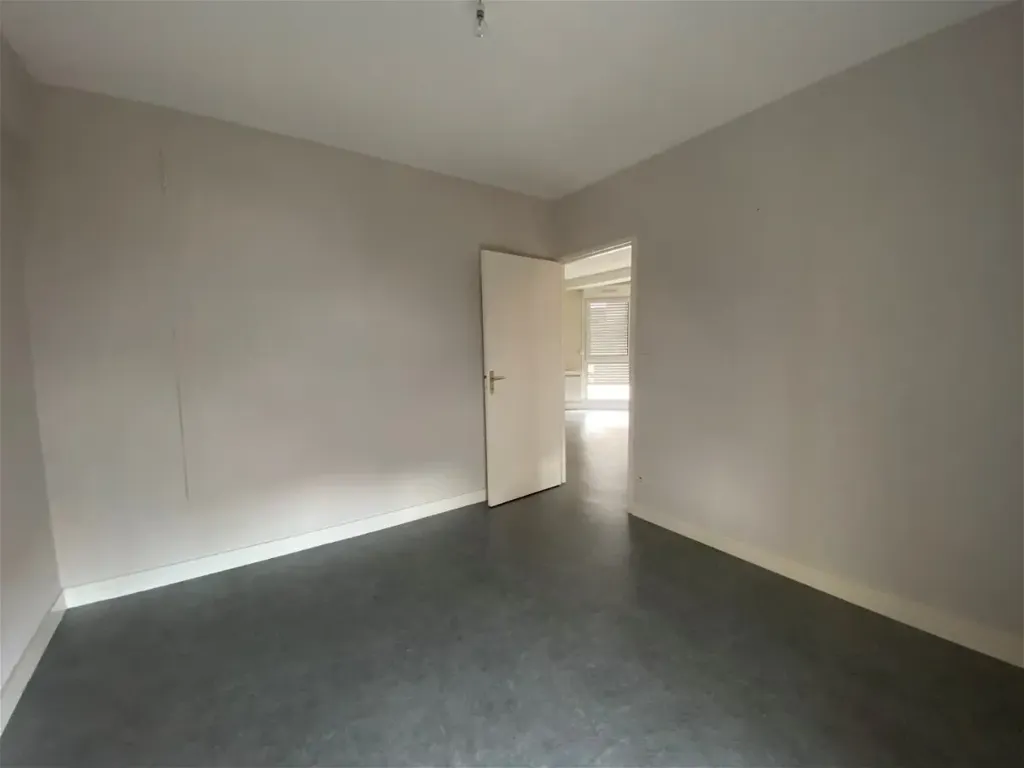 Toad - 3-Bed Apartment in Châteauroux Senior Residence