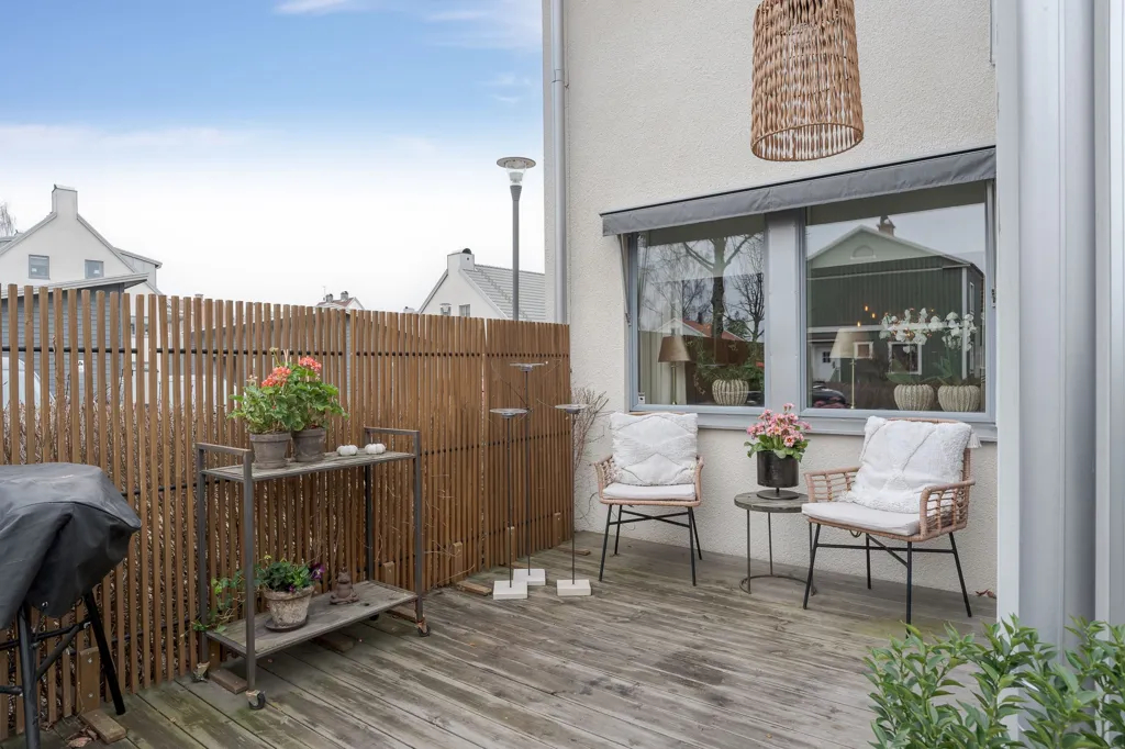 Terrass - Modern Apartment with Corner Location in Katrineholm