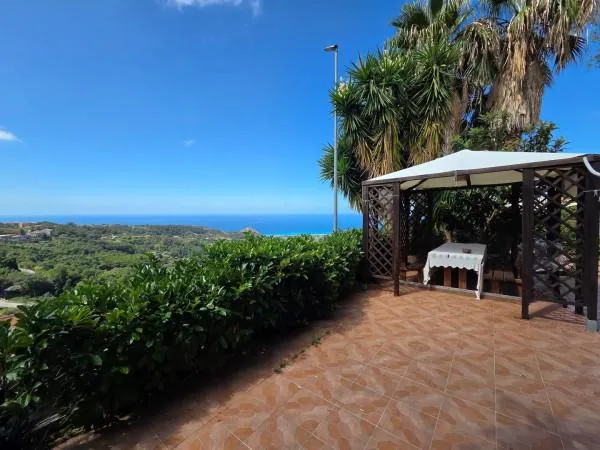 Villa with Sea View in Maiera'