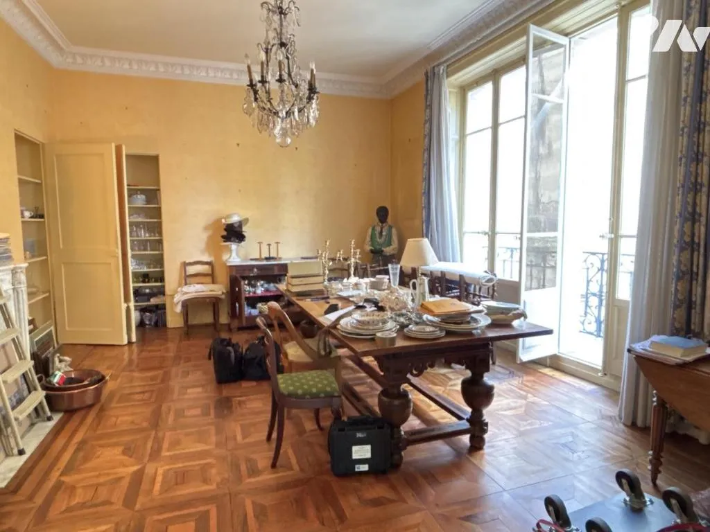 Sala da pranzo - Haussmannian Flat with Balconies in Grenoble Centre