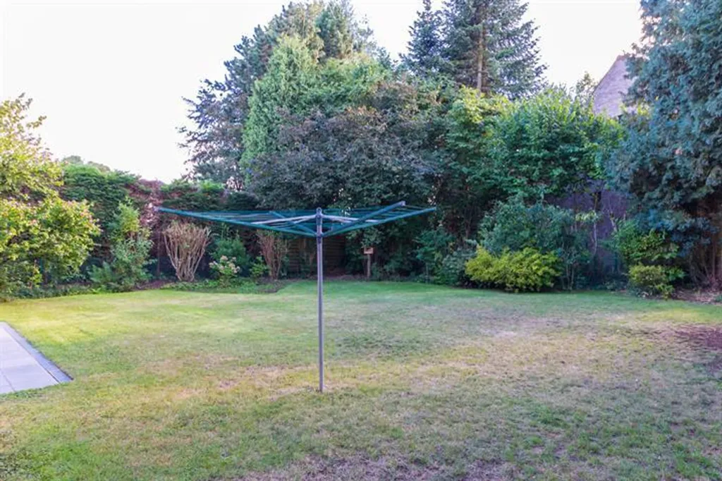 Aed - Spacious Villa with Garden in Tervuren