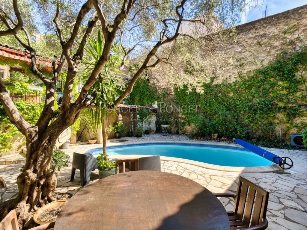 Piscine - Maison avec Studio Indépendant et Garage