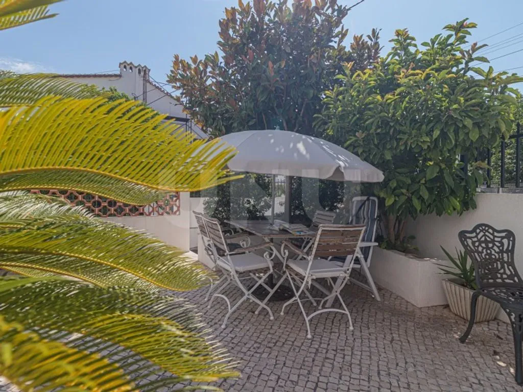 Terrasse - Luxury House with Terrace in Almada