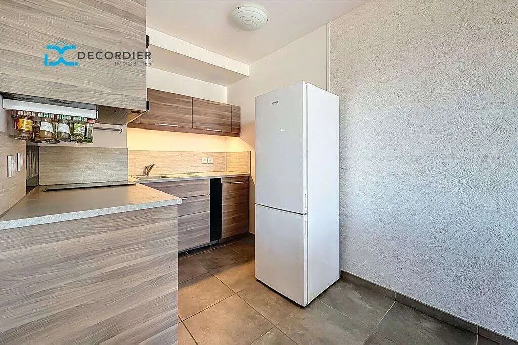 Cuisine - Appartement avec Balcon proche Embarcadère à Evian-les-Bains
