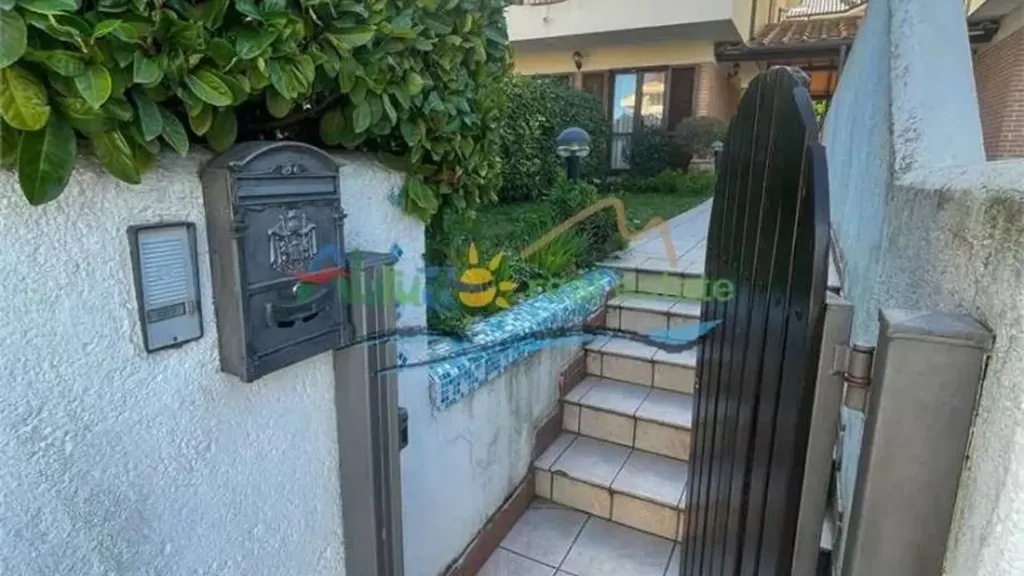 Pièces - Terraced House with Garden in Francavilla al Mare