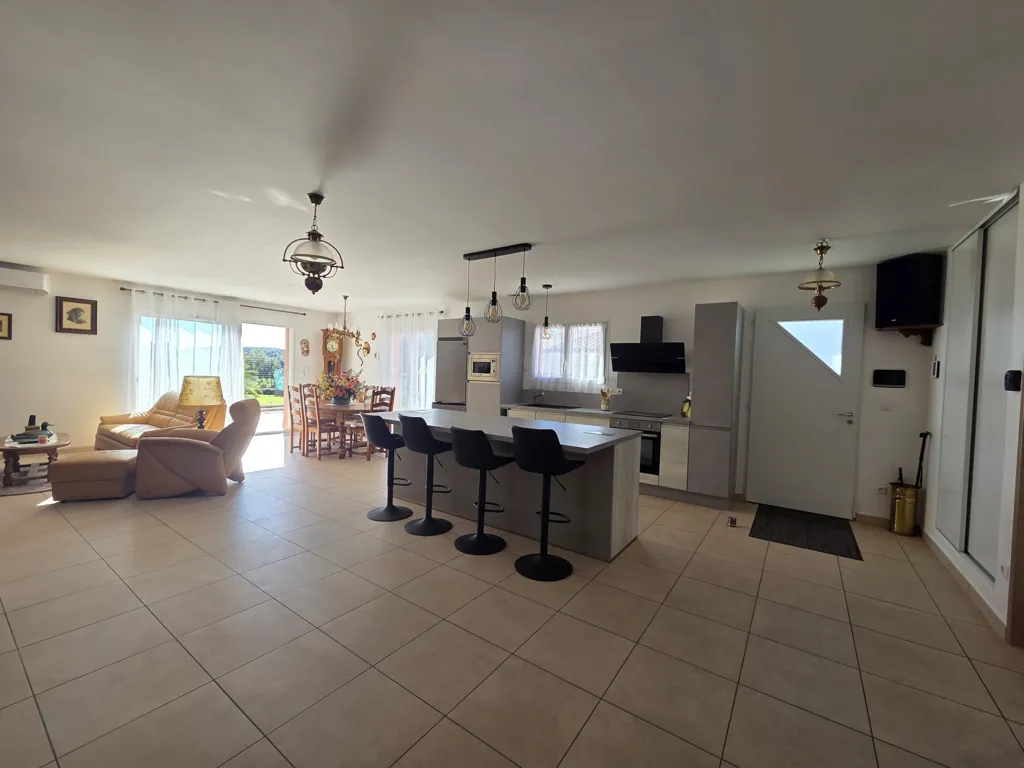 Cucina - Contemporary Villa with Pool View in Cébazan