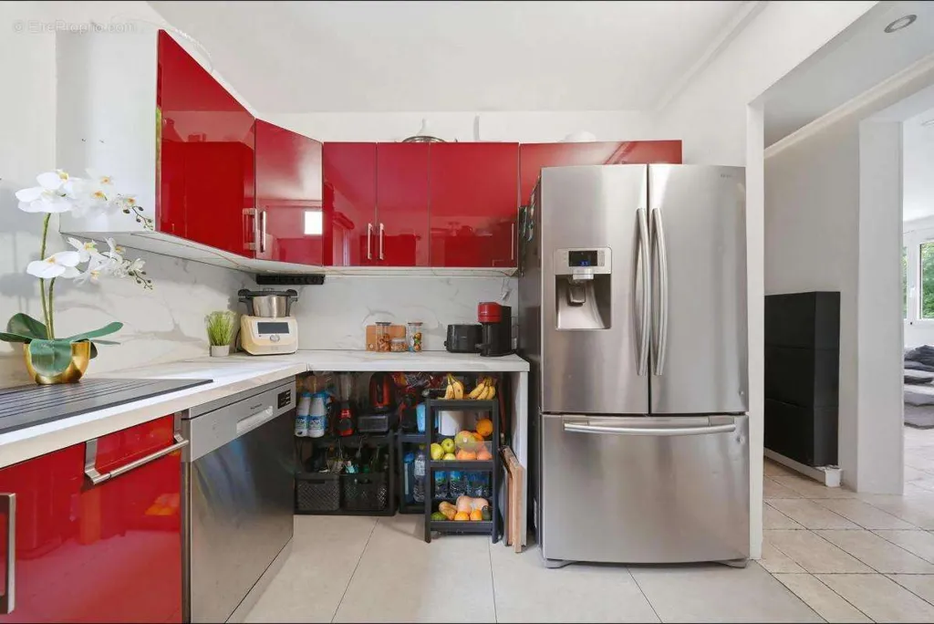 Cuisine - Appartement Traversant avec Cave à Thiais