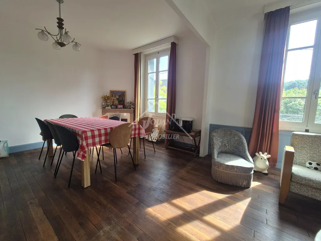 Söögituba - Charming House with Garden in Lalizolle