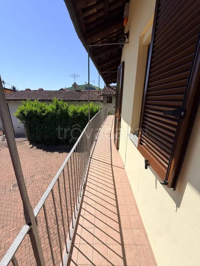 Balcon - Restored Villa with Private Garden in Corneliano d'Alba